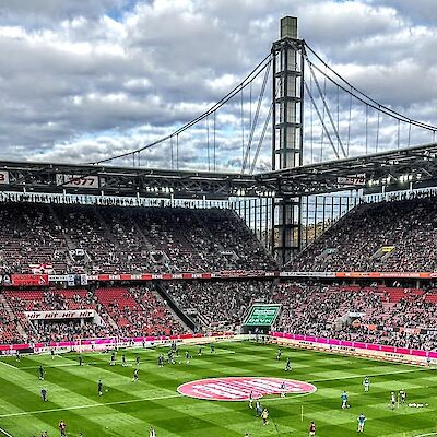 1. FC Köln - FC Augsburg Bilder online
